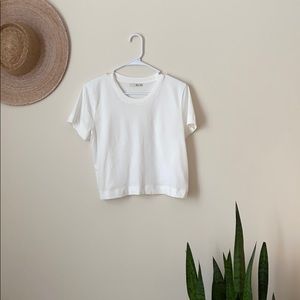 Aritzia Wilfred Free Tee